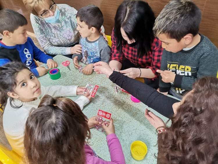 През месец март се проведоха две интерактивни семейни занимания с деца и родители в детските градини на няколко населени места на община „Тунджа" по проект...