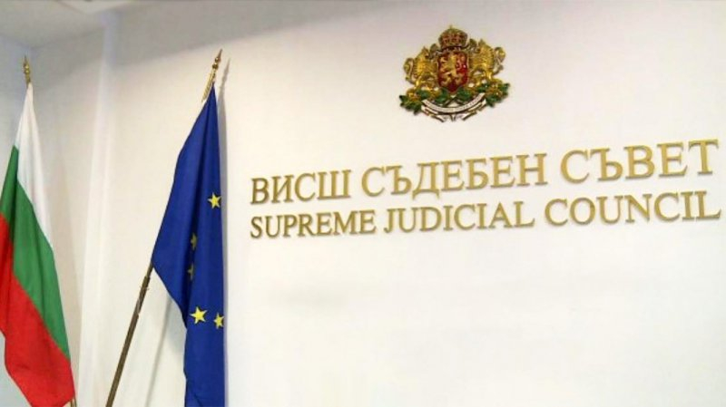 Прокурорската колегия на Висшия съдебен съвет избира шестима европейски делегирани прокурори от България. 
Кандидатите в процедурата са: Бойко Атанасов...