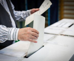 Изборният ден започна в спокойна обстановка, съобщи МВР
