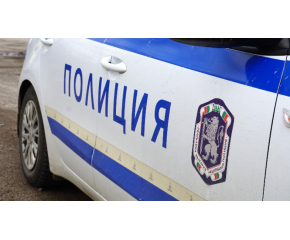 Издирват извършител на грабеж от бензиностанция в Тополовград