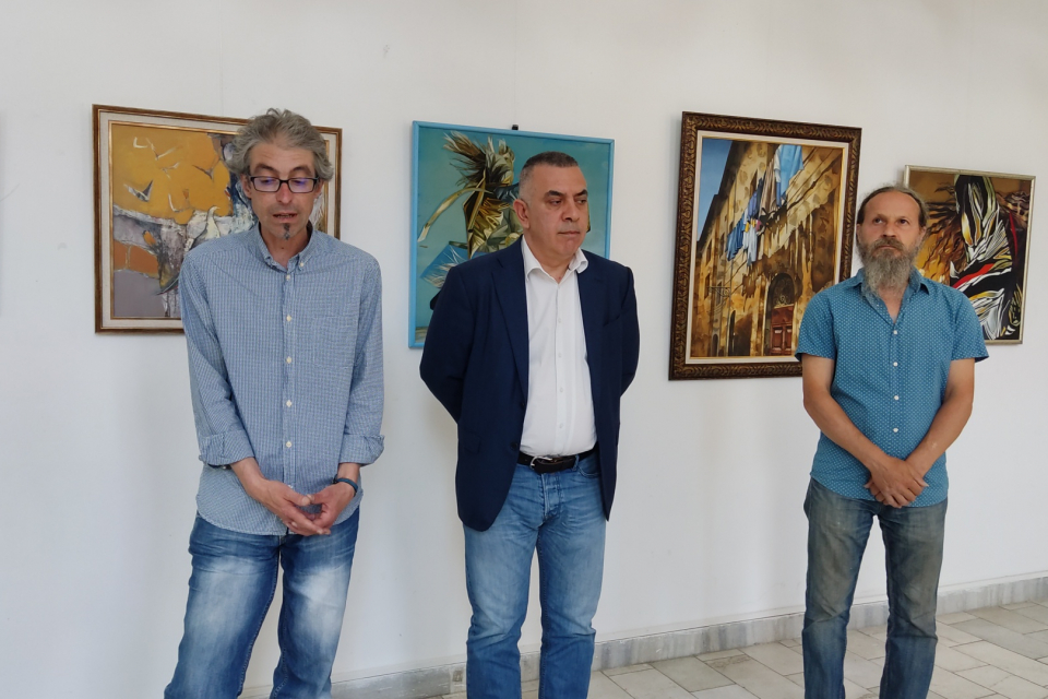 Изложба на сливенски художници беше открита в галерия „Май“. На нея беше представен и новият каталог към Националната изложба за изобразително изкуство...