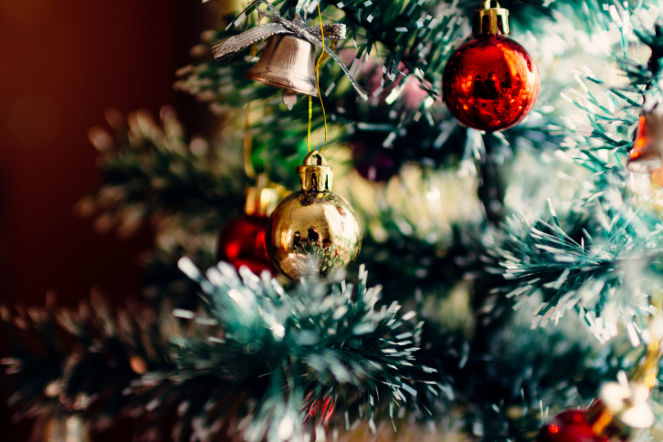 67% от българите декларират, че ще купуват подаръци за предстоящите празници за свои близки, роднини и приятели. С увеличаването на възрастта намалява...