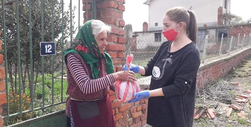 Над две хиляди самотноживеещи възрастни хора в община Тунджа в Ямболско ще получат хранителни пакети в кампанията „Великден за баба и дядо“. Благотворителната...