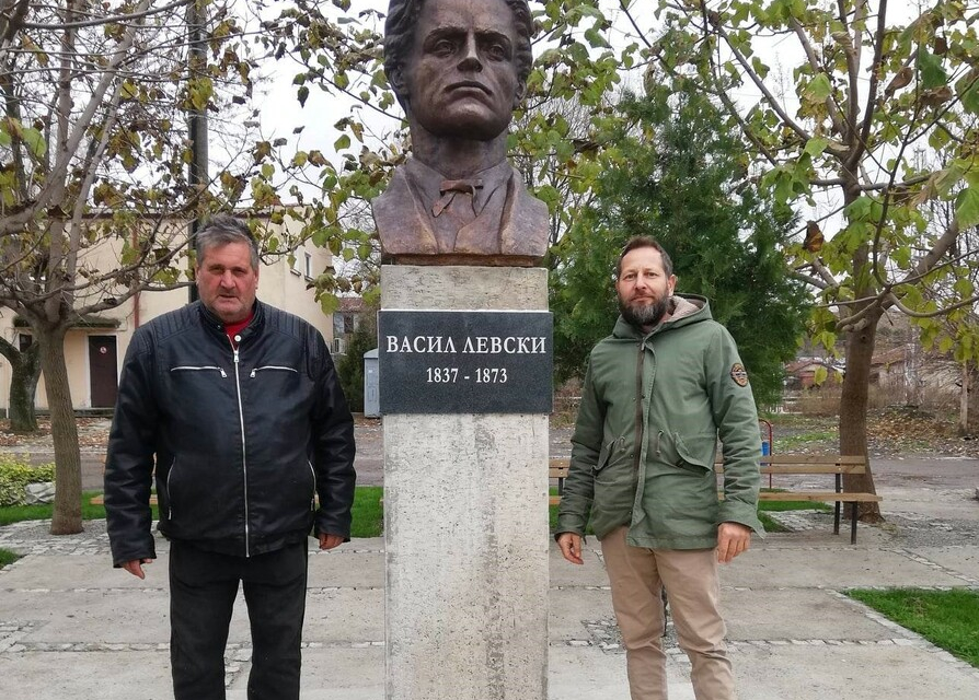 В град Кермен, община Сливен, бе изграден паметник на Васил Левски. Това съобщи кметът на града Живко Жечев. Официалното откриване ще се състои на 19 февруари.
Бюст-паметникът...