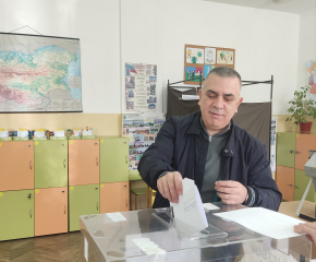 Кметът Стефан Радев: Гласувах за стабилност в управлението и преодоляване на политическата криза в страната