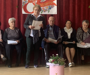 Кметът Стефан Радев поздравява дамите от общински структури в община Сливен по случай 8 март