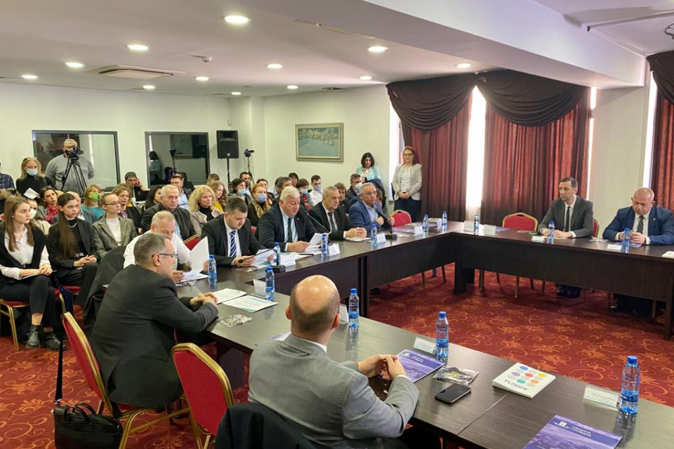 Кметът на град Ямбол Валентин Ревански присъства вчера на срещата на заинтересованите страни по Договор за Техническа помощ при подготовка на интегриран...