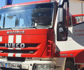 Късо съединение предизвика пожар със сериозни щети в Тополчане