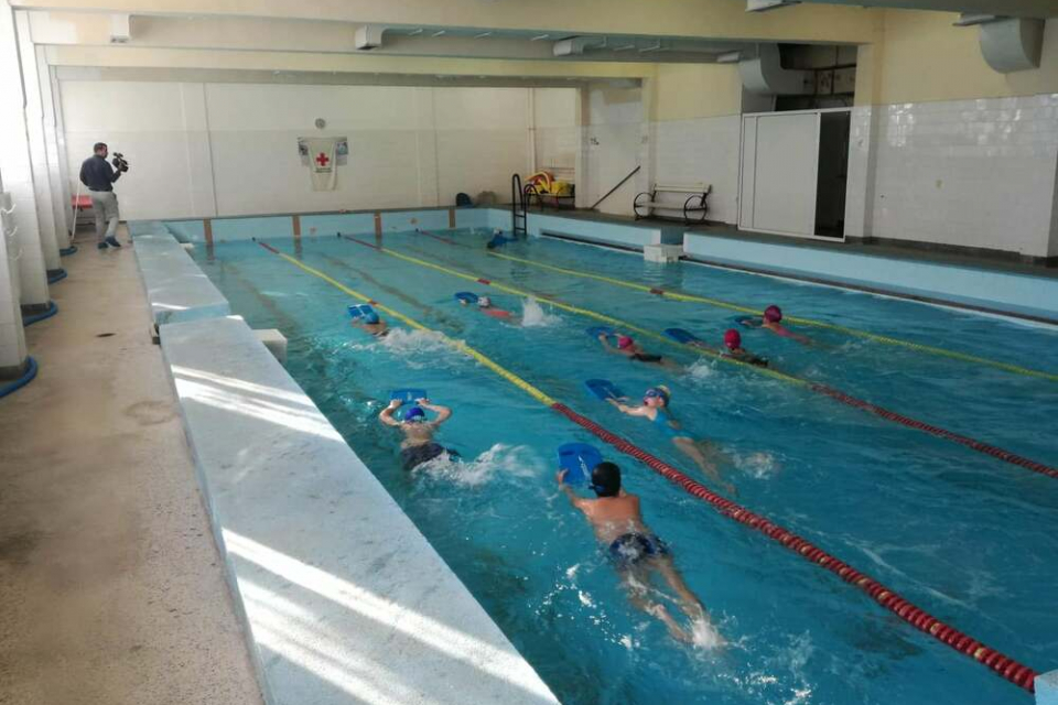 Лятно училище по плуване за деца от седем до 11 години организира Българският Червен кръст (БЧК) в Ямбол. Заниманията започват от 23 юни и ще продължат...