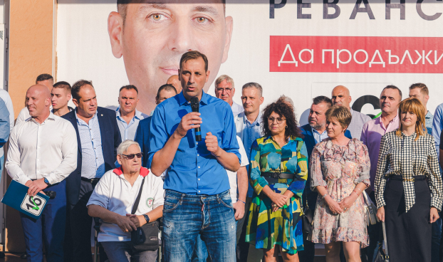 МЕСТНИ ИЗБОРИ 2023: С добро и призив да продължат да работят с гражданите на Ямбол, кандидатът на кмет Валентин Ревански и неговият екип откриха предизборната си кампания