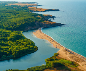 Министерството на туризма ще подаде сигнал до службите за хибридната атака за водата в Черно море 