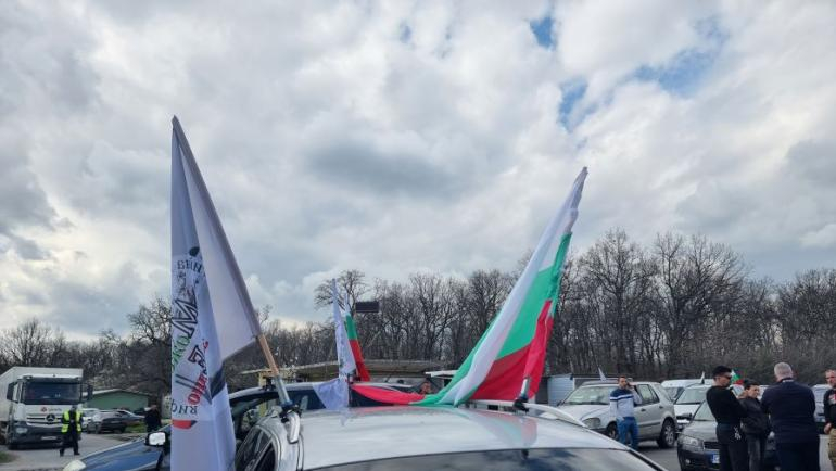Протестно автошествие, организирано от сдружение “Миньори и енергетици заедно”, блокира Старозагорска област в съботния ден. Началото е от 9:00 часа в...