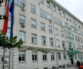 Над 100 души се натровиха след сватба в Сливенско