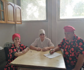 Над 400 души получават топла храна от община Болярово