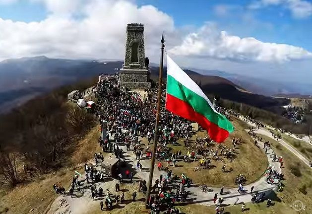 Честваме Националния празник на България - 3 март и 146 години от Освобождението на България. Годишнината ще бъде отбелязана със събития в цялата страна.

По...