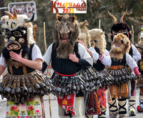 Националният кукерски празник „Кукериада“ отново обогатява програмата на „Кукерландия“