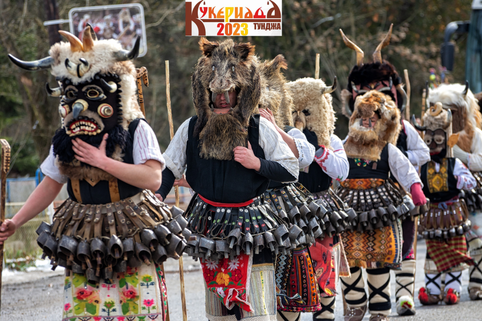 Националният кукерски празник „Кукериада - Тунджа, Долината на кукерите“ ще направи още по-пъстра и богата програмата на Международния маскараден фестивал...