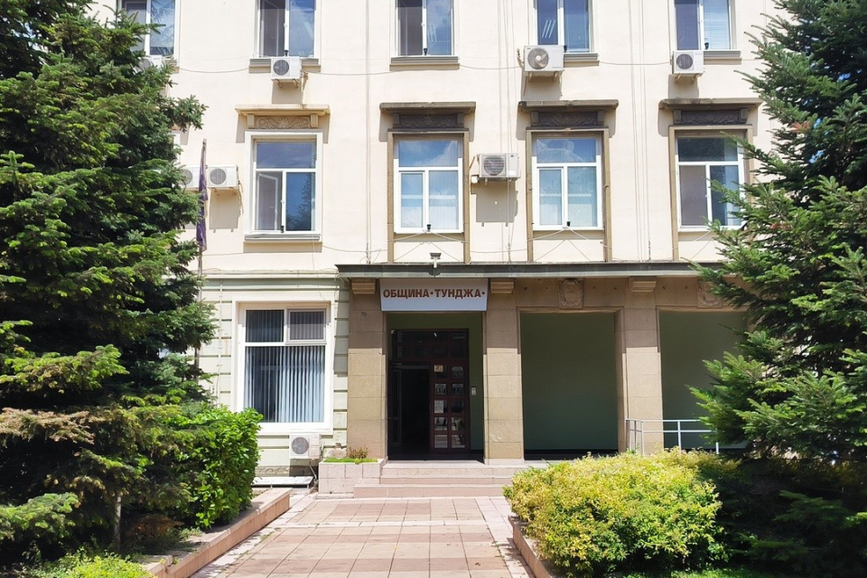 През миналата седмица бе подписан договор по проект „Да запазим биоразнообразието и природата за нашето бъдеще“ за устойчив туризъм и опазване на природата...