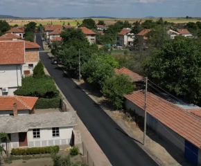 Обновява се уличната мрежа в селата Ханово и Окоп