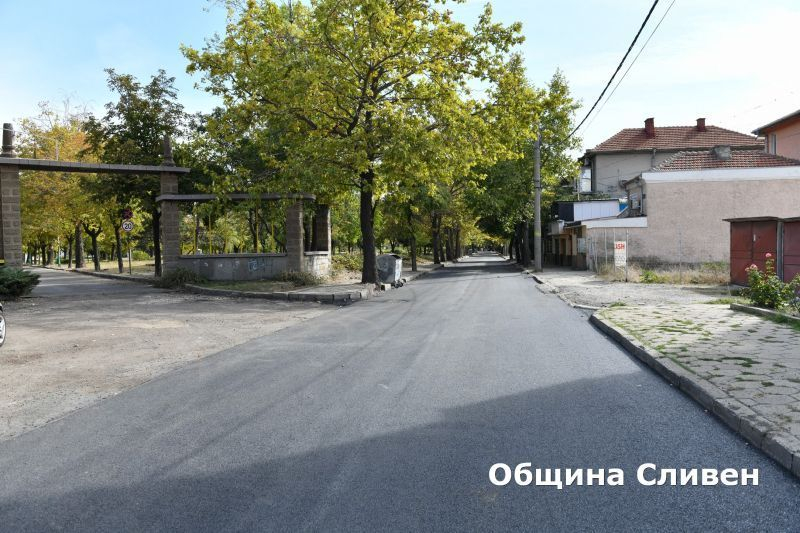 В края на август ще започне вторият етап от асфалтирането на улици в Сливен, с изключение на участъците, в които се работи по водния цикъл.
„През юни...