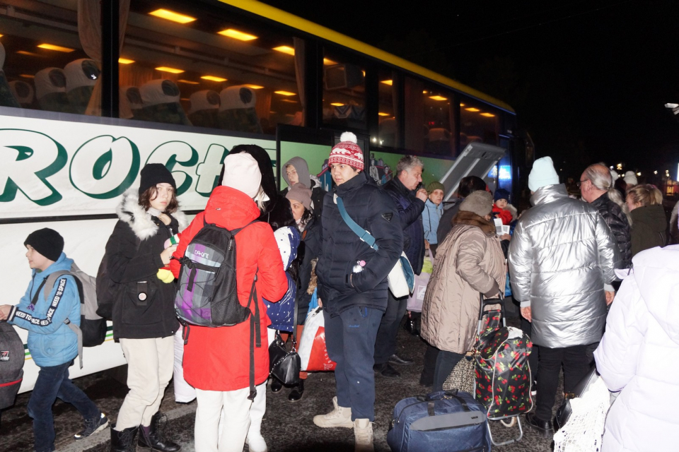 Община „Тунджа“ и община Стралджа настаниха евакуираните украинските граждани. Те пристигнаха в 5,30 часа сутринта в Ямбол и бяха откарани в подготвените...