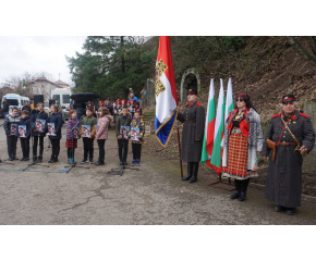 Община „Тунджа“ празнува 145 г. Освобождение пред Мемориала на загиналите руски войни и опълченци