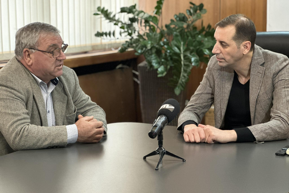 На среща с директора на Професионална гимназия по земеделие „Христо Ботев“ днес кметът Валентин Ревански потвърди подкрепата си за разкриването на професионална...