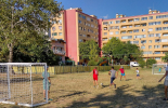 Община Ямбол постави нови футболни врати на игрище в комплекс „Диана“
