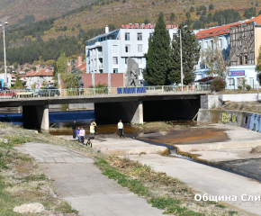 Общината почиства речните корита в Сливен