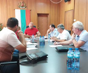Общинската комисия по безопасност на движението по пътищата – Ямбол прие решения за движението на територията на общината