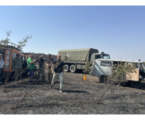 Обстановката на връх Бакаджик постепенно се стабилизира. Продължават да се правят просеки с тежкотоварна техника