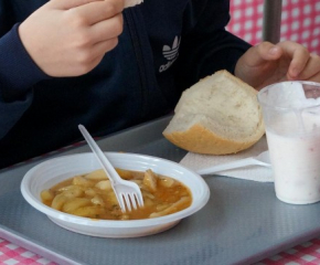 Очаква се да влязат в сила нови правила за храните в детските градини и училищата