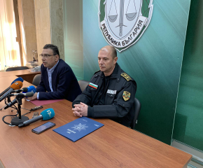 ОП-Бургас задържа за 72 часа двама молдовски граждани, обвинени в извършване на въоръжен грабеж 