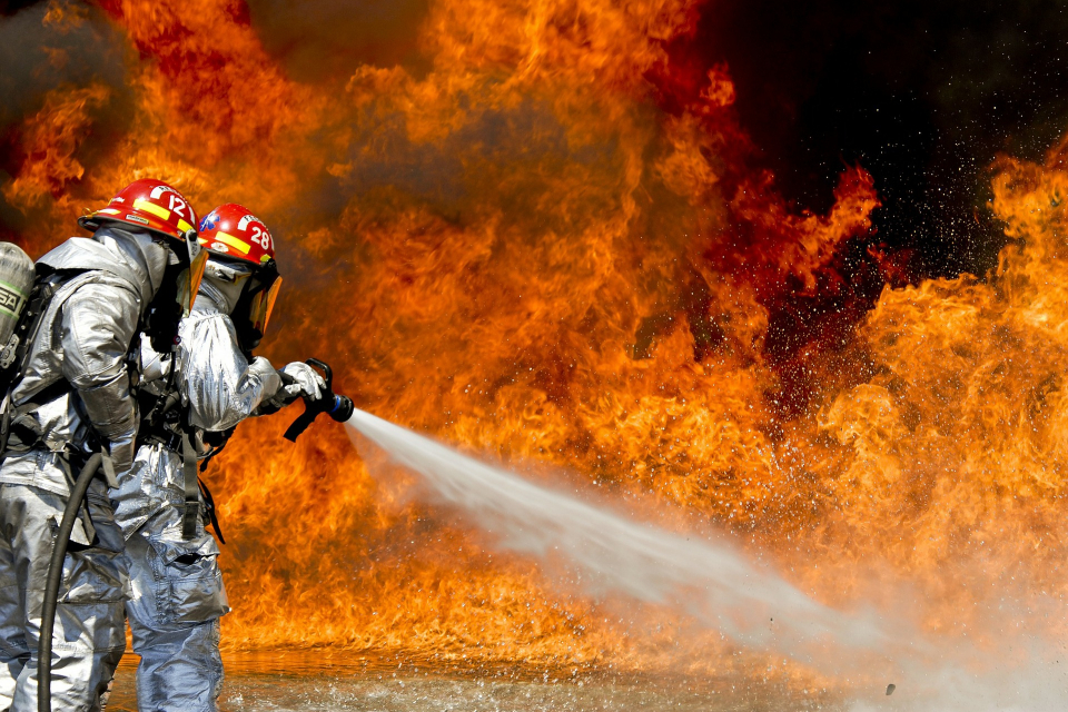 Екстремален индекс за пожароопасност е в сила за 6 области днес, предупреждава Националният институт по метеорология и хидрология, цитиран от БНР.
Освен...