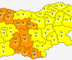 Оранжев код за 8 области, в останалите - жълт