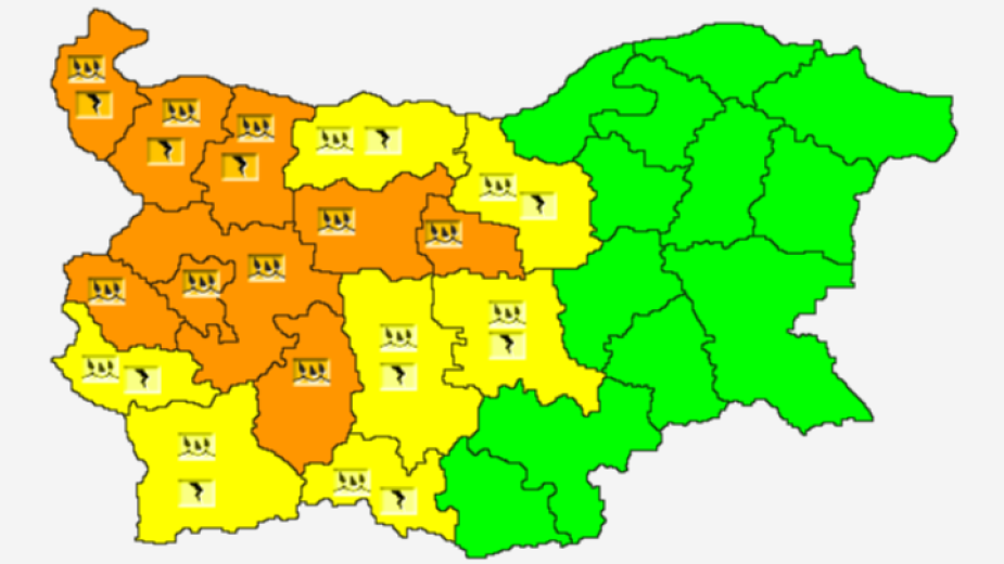 Оранжев код е обявен за 9 области в Западна и Централна България за петък, 16 юни. Предупреждението е в сила за  Видин, Монтана, Враца, Ловеч, Габрово,...
