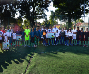 Отборът на ОУ „Св. Св. Кирил и Методий“ в село Камен е победителят в Есенния футболен турнир   