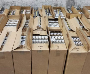 Откриха 300 000 къса контрабандни цигари в колети с дрехи на ГП "Лесово"