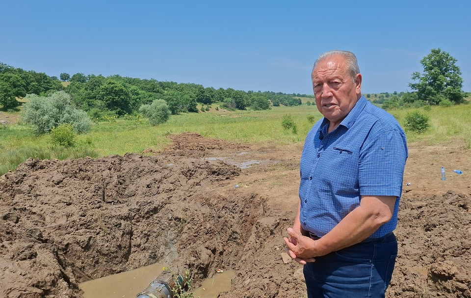Водопроводната авария, която остави частично без вода 11 населени местаот общините Болярово и Елхово, бе успешно отстранена. Водоподаването къмзасегнатите...