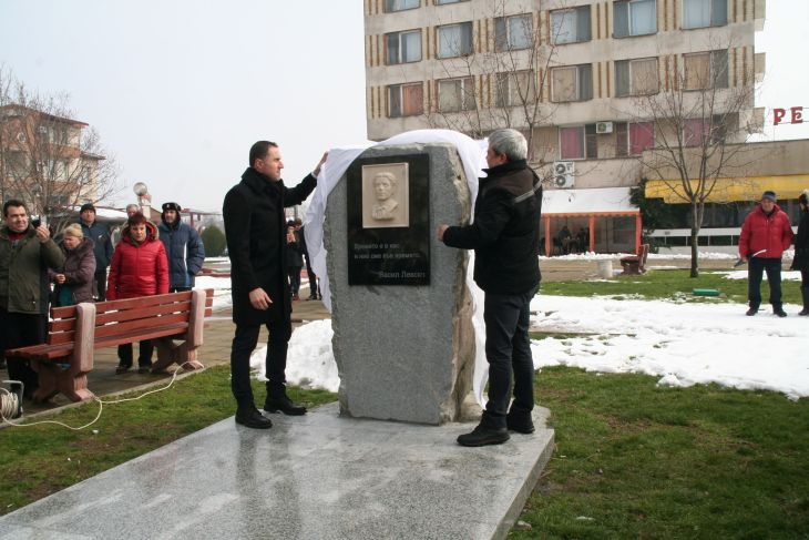 Паметни плочи на Васил Левски ще бъдат поставени във всички двадесет и едно села на община Стралджа. Инициативата е по повод 150 години от гибелта на Апостола...