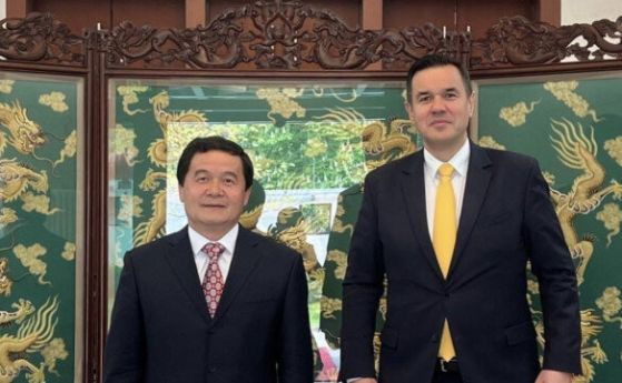 Китайска компания проучва България за инвестиция от над 600 млн. евро. Това съобщи министърът на икономиката Никола Стоянов на среща с посланика на Китайската...
