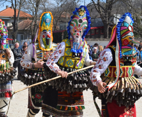 Пет кукерски групи от община „Тунджа“ се представиха достойно на национални фестивали