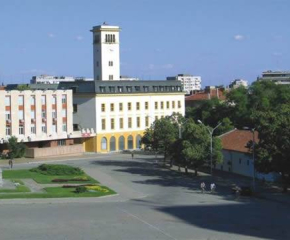 Площад „Хаджи Димитър“ в Сливен ще бъде затворен за паркиране на автомобили на 3, 4 и 5 септември