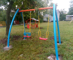 Подновени са съоръженията за игра в дворовете на всички детски градини в община Тунджа