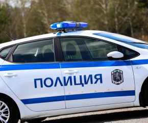Полицаи осуетиха нахлуване в банков офис в Сливен