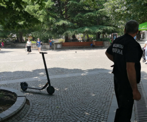 Полиция и Общинска охрана глобяват за движение с велосипеди и тротинетки в центъра на град Сливен