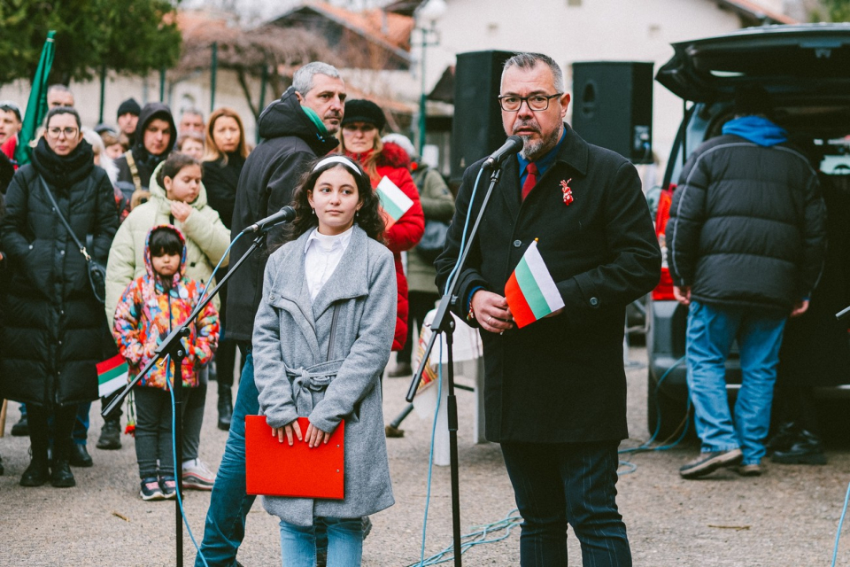 Със силен патриотичен заряд се проведе тържествената церемония, организирана от Община „Тунджа“, по повод Трети март – Национален празник на Република...