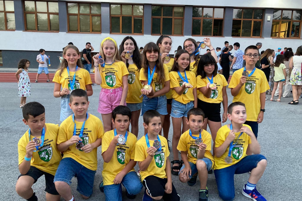 
Поредна забележителна победа за младите математици на Детски комплекс – Сливен от Десетото юбилейно издание на Международното математическо състезание...