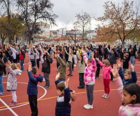 Поредно ново спортно игрище беше открито в двора на Средно училище „Св. Климент Охридски“