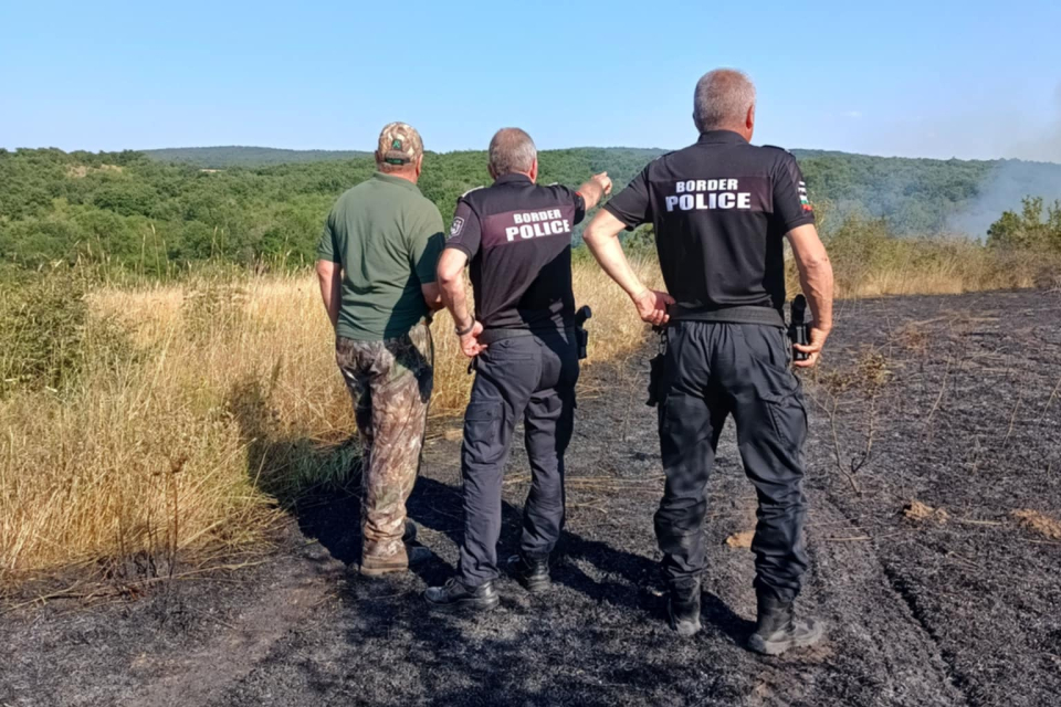 Пожарът избухнал в землището на село Иглика, бе локализиран в срядавечерта около 20:00 ч. Около час по-рано е забелязан дим, тръгващ отпасищна местност,...